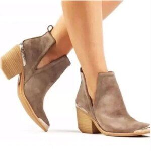 JEFFREY CAMPBELL Taupe Cromwell Boot Suede Western Boho Silver Accents Size 7.5